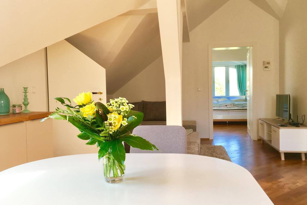 Appartment Villa Am Bretschneiderpark Лайпциг Екстериор снимка