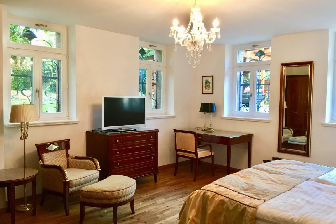 Appartment Villa Am Bretschneiderpark Лайпциг Екстериор снимка
