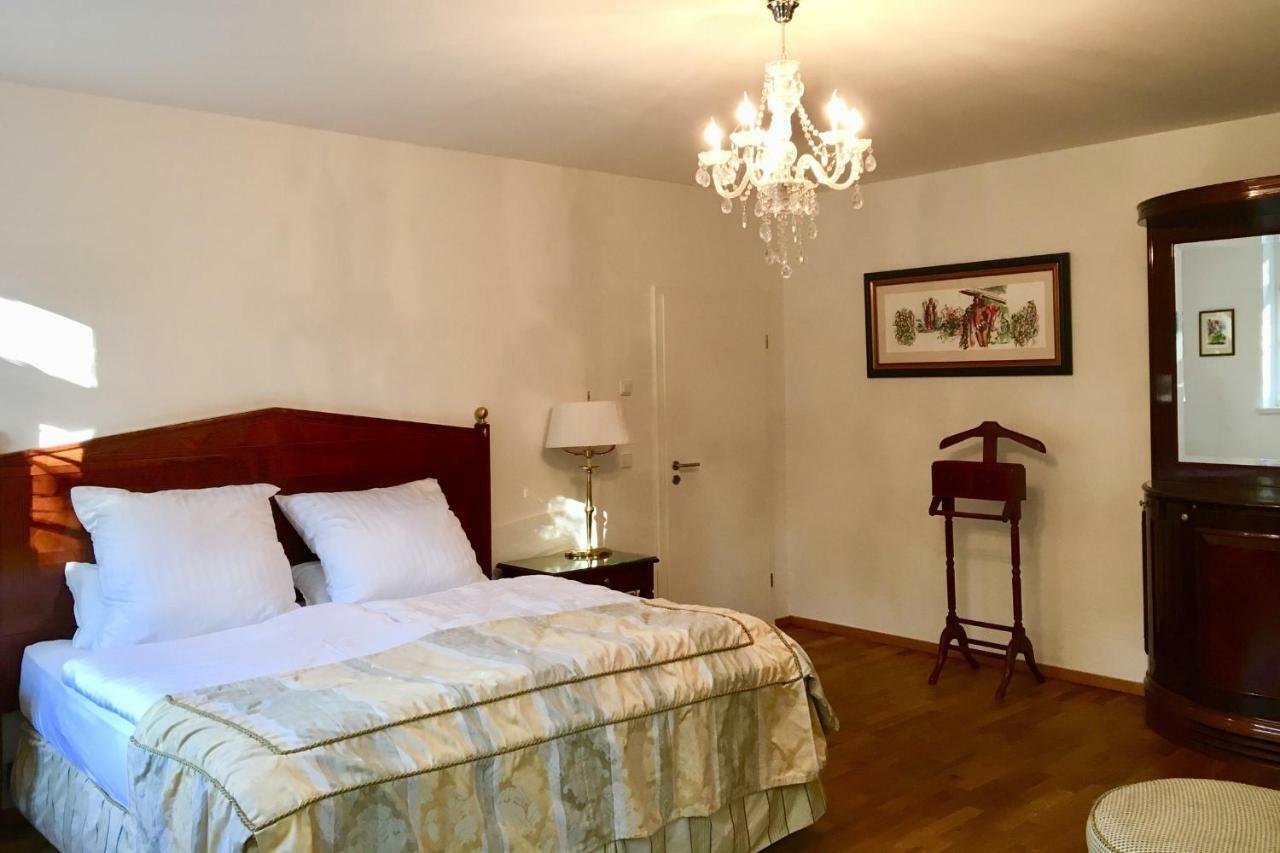 Appartment Villa Am Bretschneiderpark Лайпциг Екстериор снимка