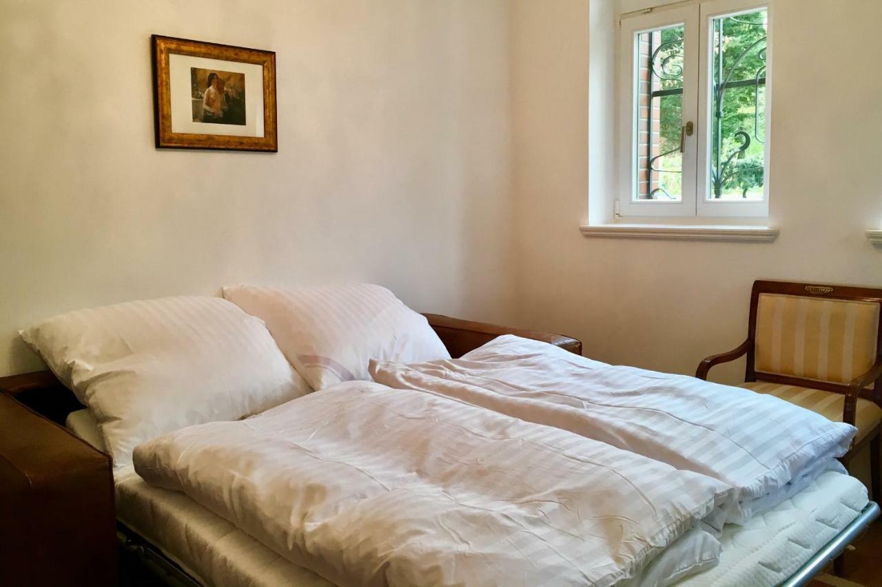 Appartment Villa Am Bretschneiderpark Лайпциг Екстериор снимка